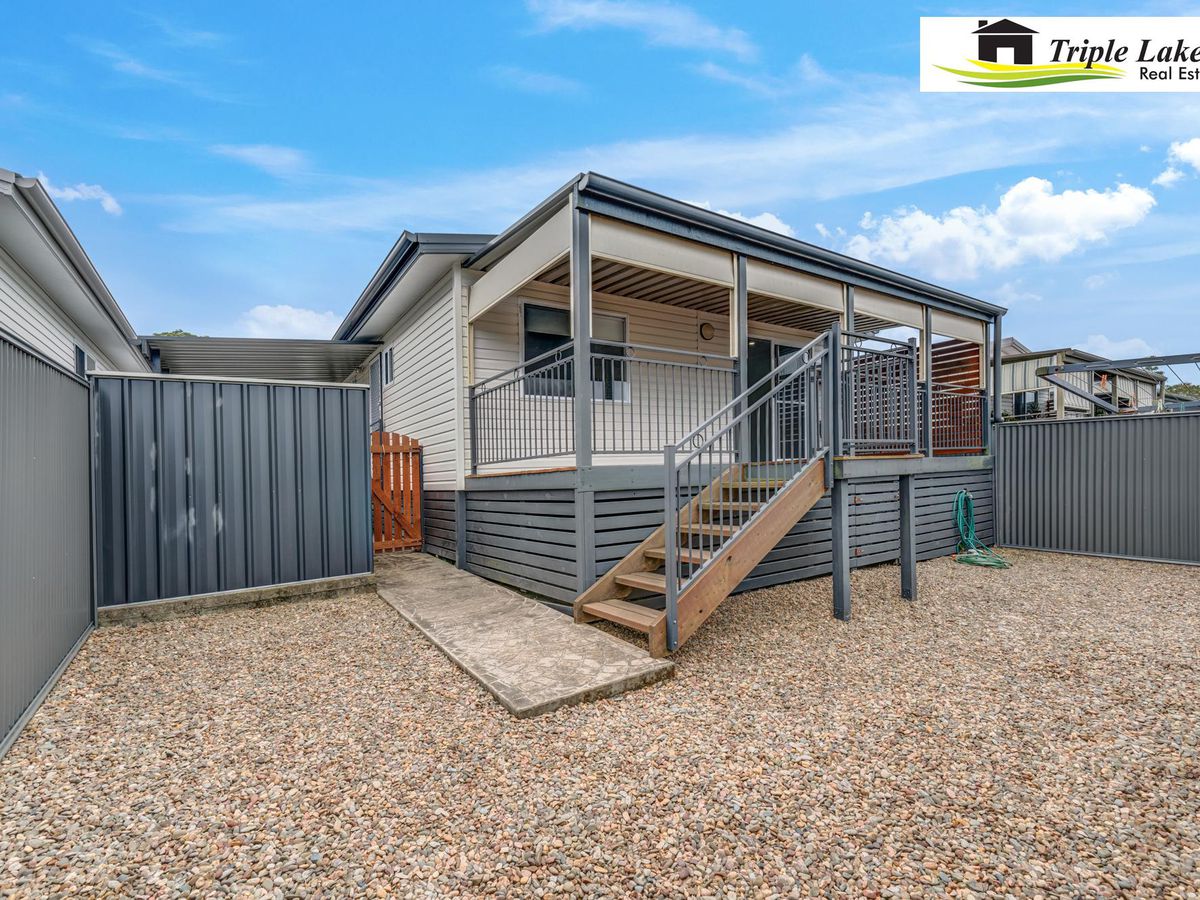 221 / 750 Pacific Highway, Lake Munmorah