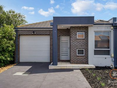1 / 17 BIRDSWING TERRACE, Melton South