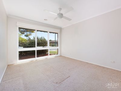 4 FERN AVENUE, Wodonga