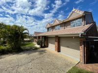 4 Wyambi Place, Middle Park