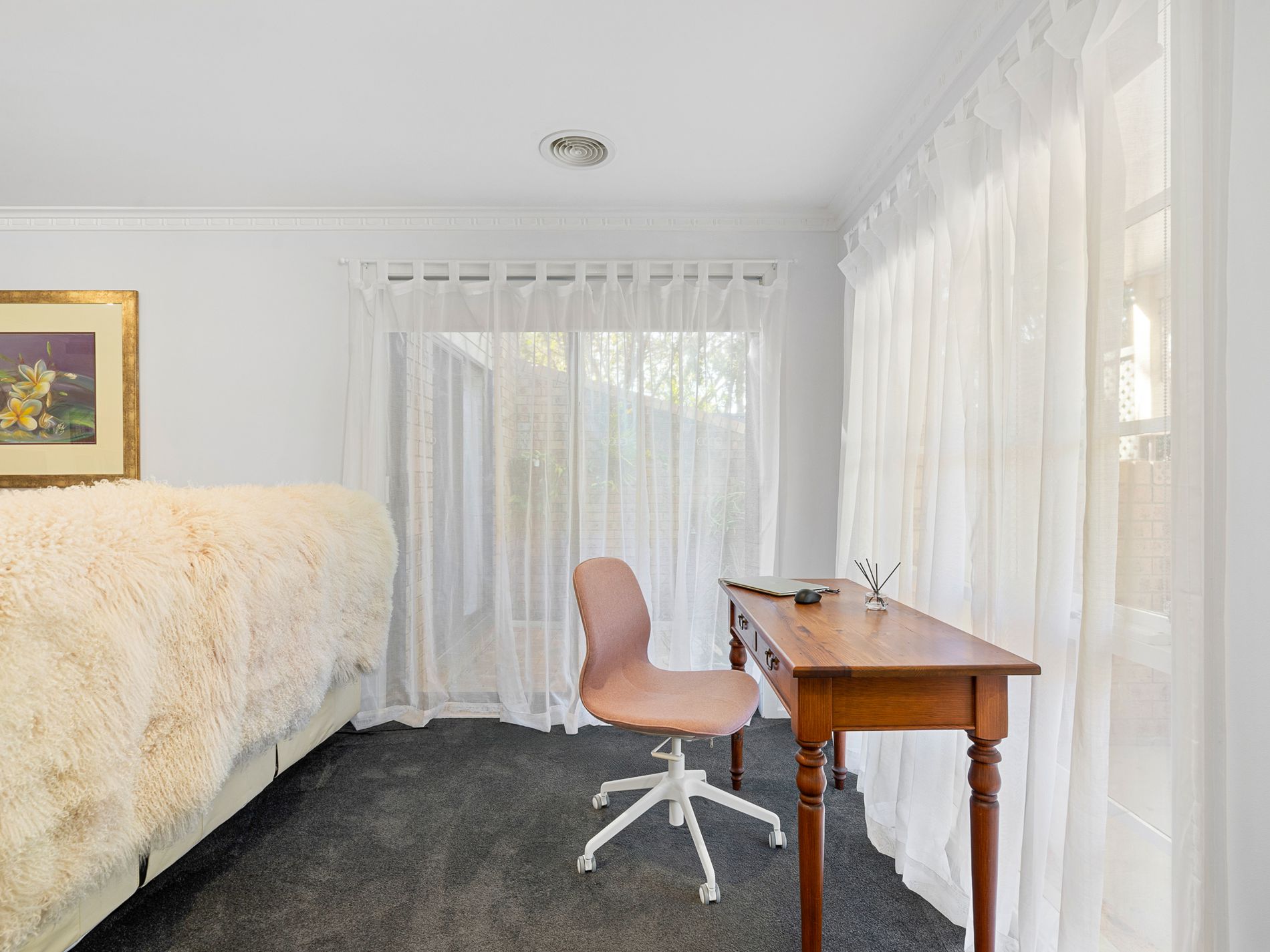 4 / 11 Eric Fenning Drive, Surf Beach