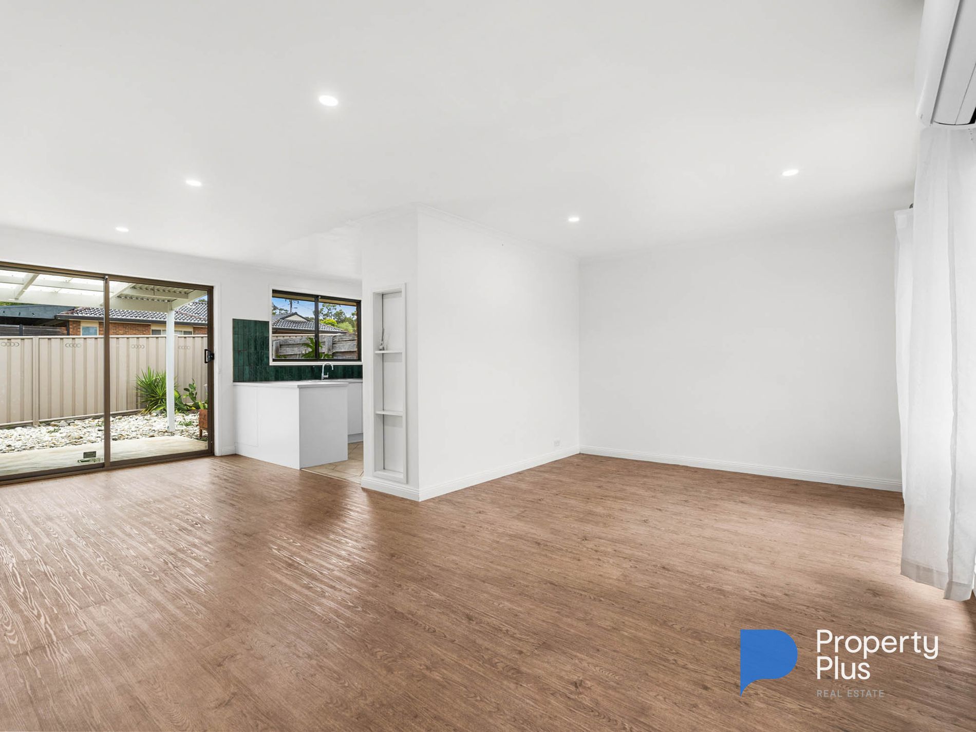 2 / 6 Nandina Court, Strathdale
