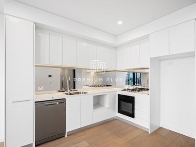 802 / 36 Kitchener Parade, Bankstown