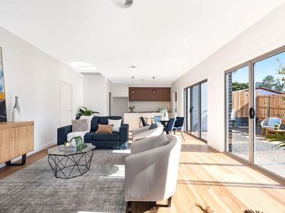2 / 109 Eggleston Crescent, Chifley