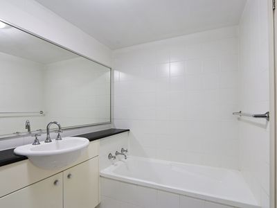 1304 / 7 Keats Avenue, Rockdale