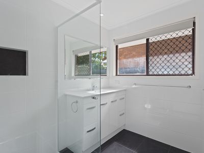 2 / 20 Morinda Way, Labrador