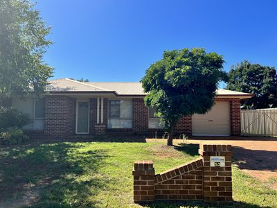 53 Castlereagh Avenue, Dubbo