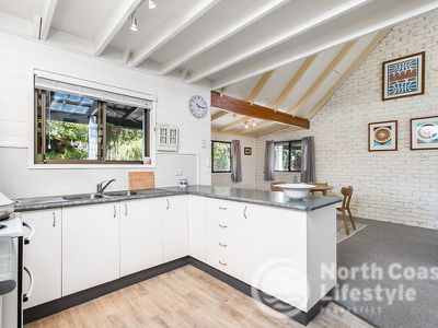 4 Harah Court, Ocean Shores