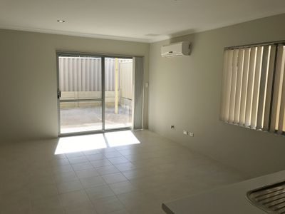 4/3 Duggan Court, Balga