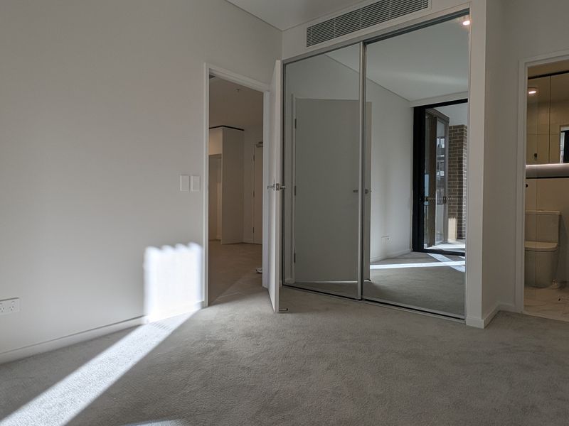 A304 / 661 Victoria Road, Melrose Park