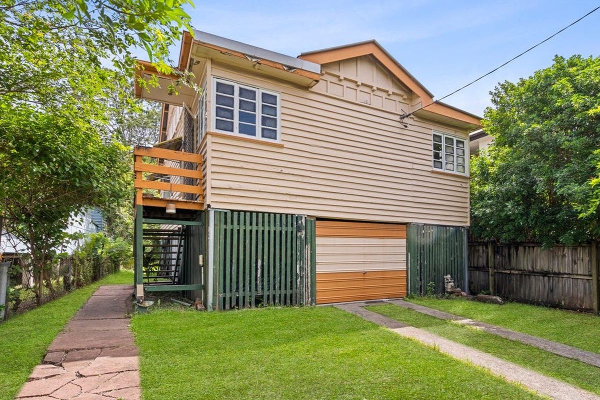 12 Dulwich Road, Yeronga