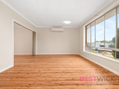 14 Wakehurst Place, West Bathurst