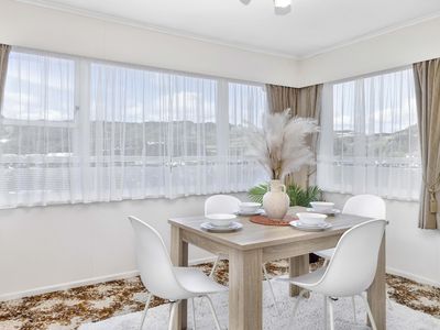 33A Saint Edmund Crescent, Tawa