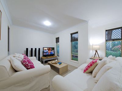 110 Hargreaves Road, Manly West