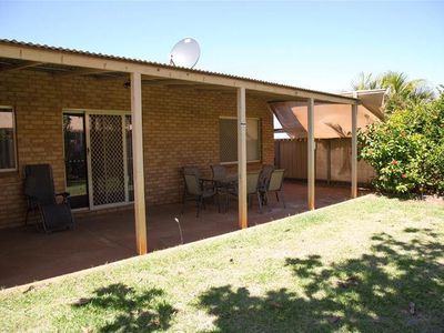 2 / 15 Kabbarli Loop, South Hedland