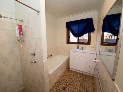 128 Birch Avenue, Dubbo