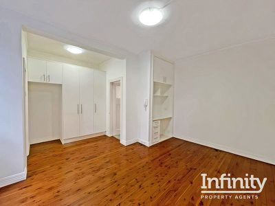 12 / 2 Crick Avenue, Potts Point