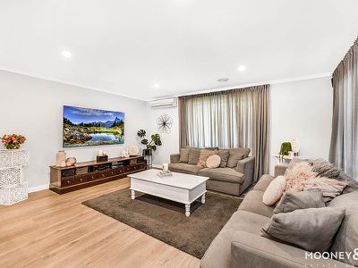 15 Ferndown Drive, Cranbourne