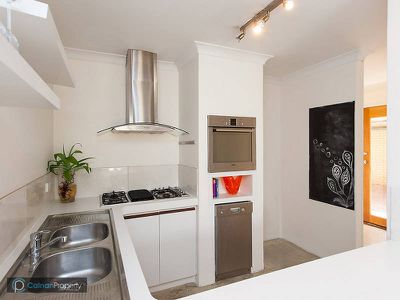 2 / 218 Westview Street, Scarborough