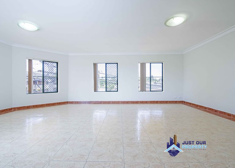 12 / 11-15 Cahors Rd, Padstow