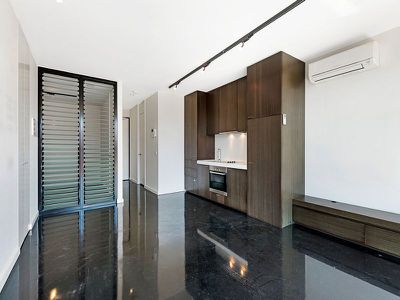 211 / 72 Acland Street, St Kilda