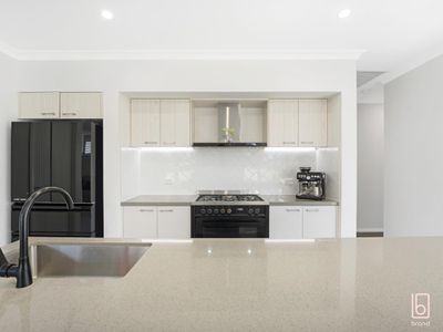 18 Eleanor Close, Hamlyn Terrace