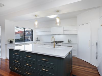 11 Cobblestone Drive, Attwood