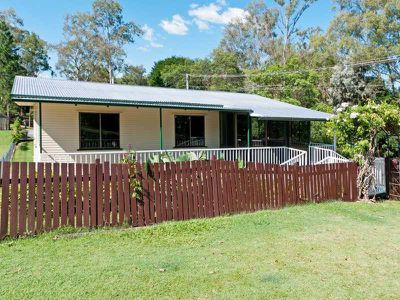14 Roberts Street, North Ipswich