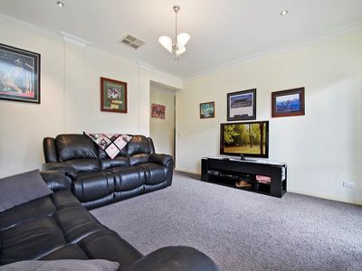5 Fraser Court, Kangaroo Flat