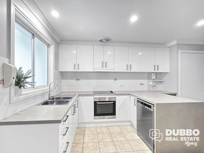 13 Kestrel Close, Dubbo