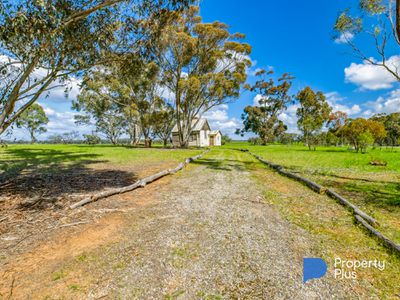 CA 5A Elmore-Raywood Road , Neilborough