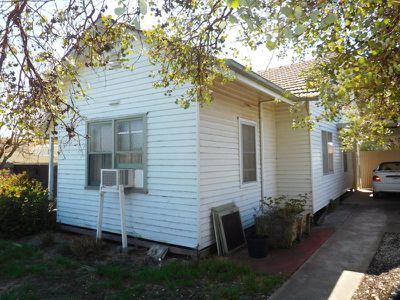 2 Wattle Street, Horsham