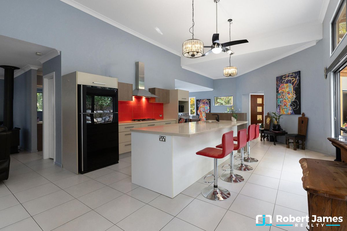 17 Cocos Court, Doonan