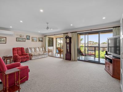 5 Surfers Avenue, Narrawallee