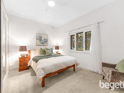 20 Greenhills Street, Croydon