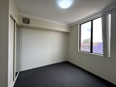 33/181 Hawkesbury Rd, Westmead