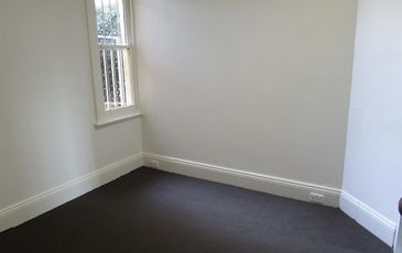 13 Henry Street, Queens Park