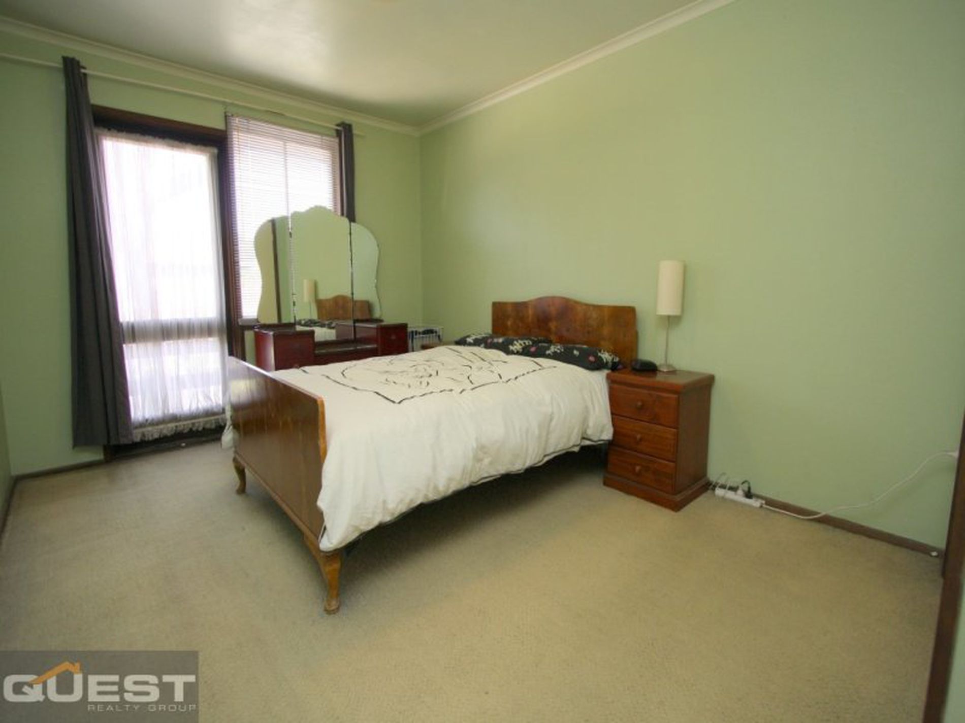 2 / 8 Ritchie Road, Yagoona