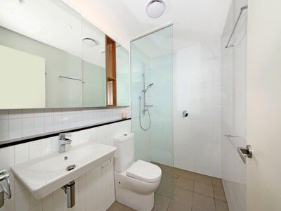 2 / 6 Saunders Close, Macquarie Park