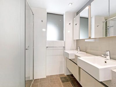 10T / 20-28 Bayview Street, Runaway Bay