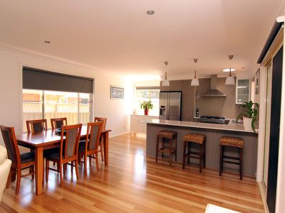7 Well Street, Forster