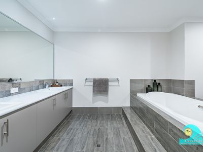 52 Parkland Drive, Yanchep