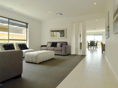 27 Paraffin Drive, Leopold