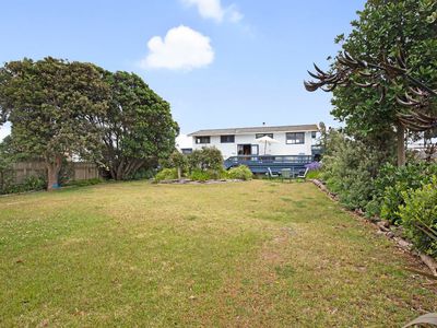 2 A Marine Parade, Otaki Beach