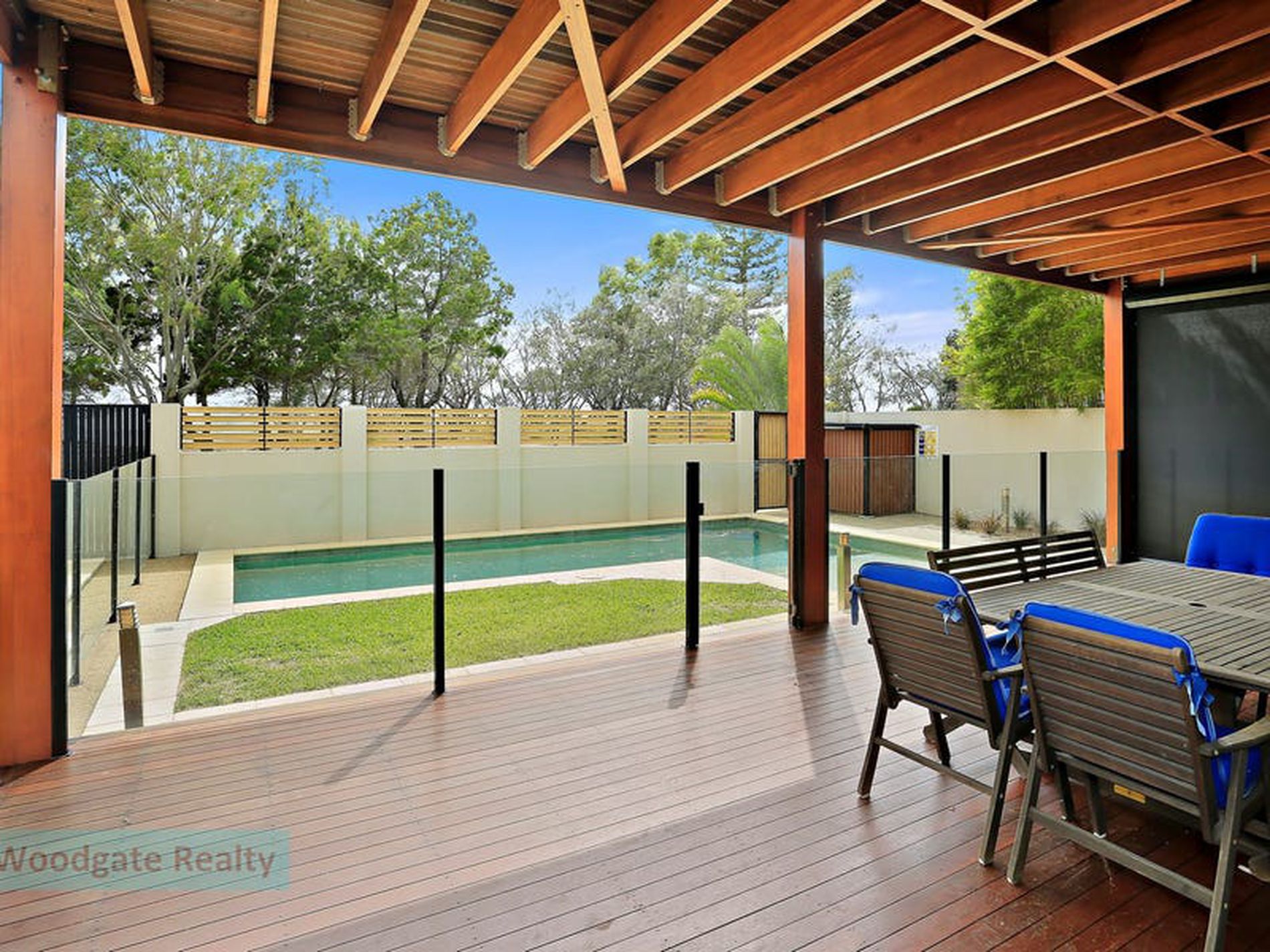 31 Esplanade, Woodgate