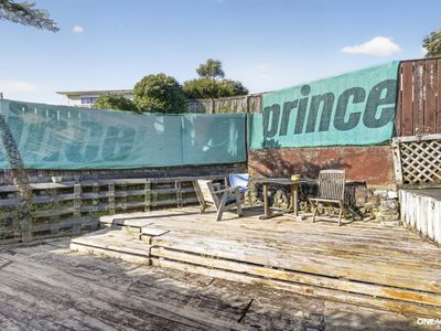 129 Gloaming Hill, Titahi Bay