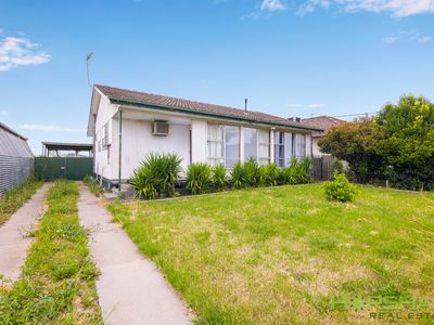 32 Hennessy Street, Horsham