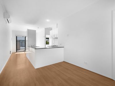 2 / 2-6 Kelly Street, Werribee