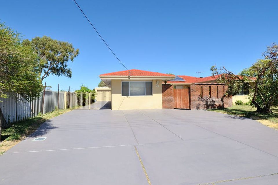 34 Hawker Street , Safety Bay
