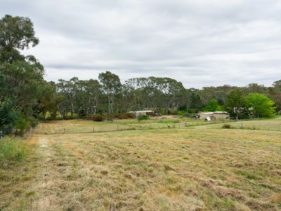 8878 Midland Highway, Harcourt